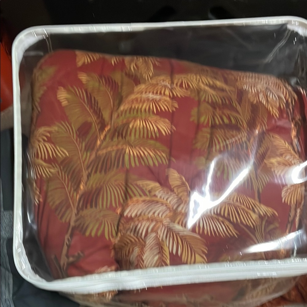 Tropical Red and Gold Comforter